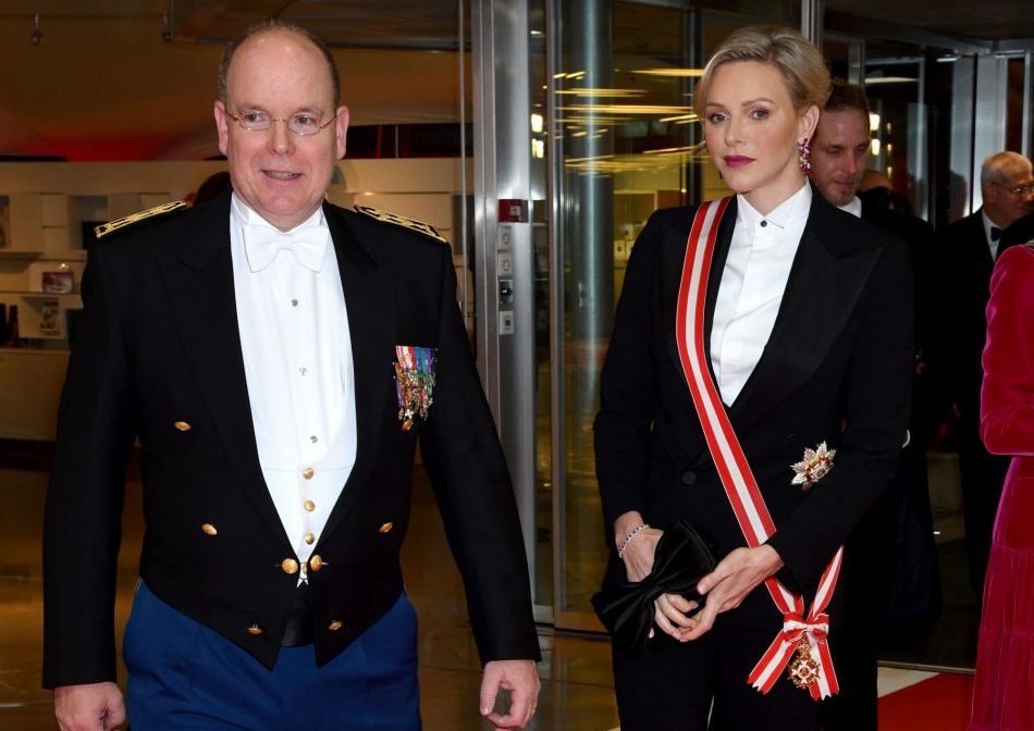 Princess Charlene fete naitonale gala 2019 bowtie clutch